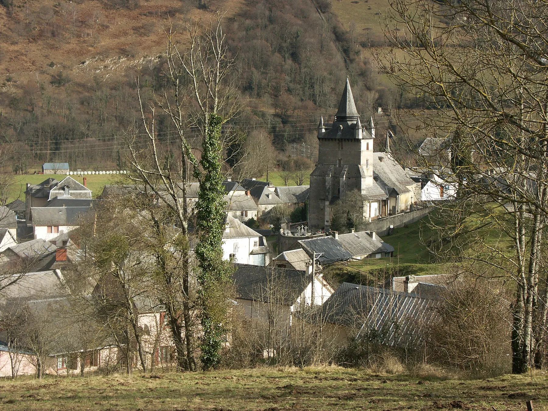 Beaudéan et l'église Saint-Martin