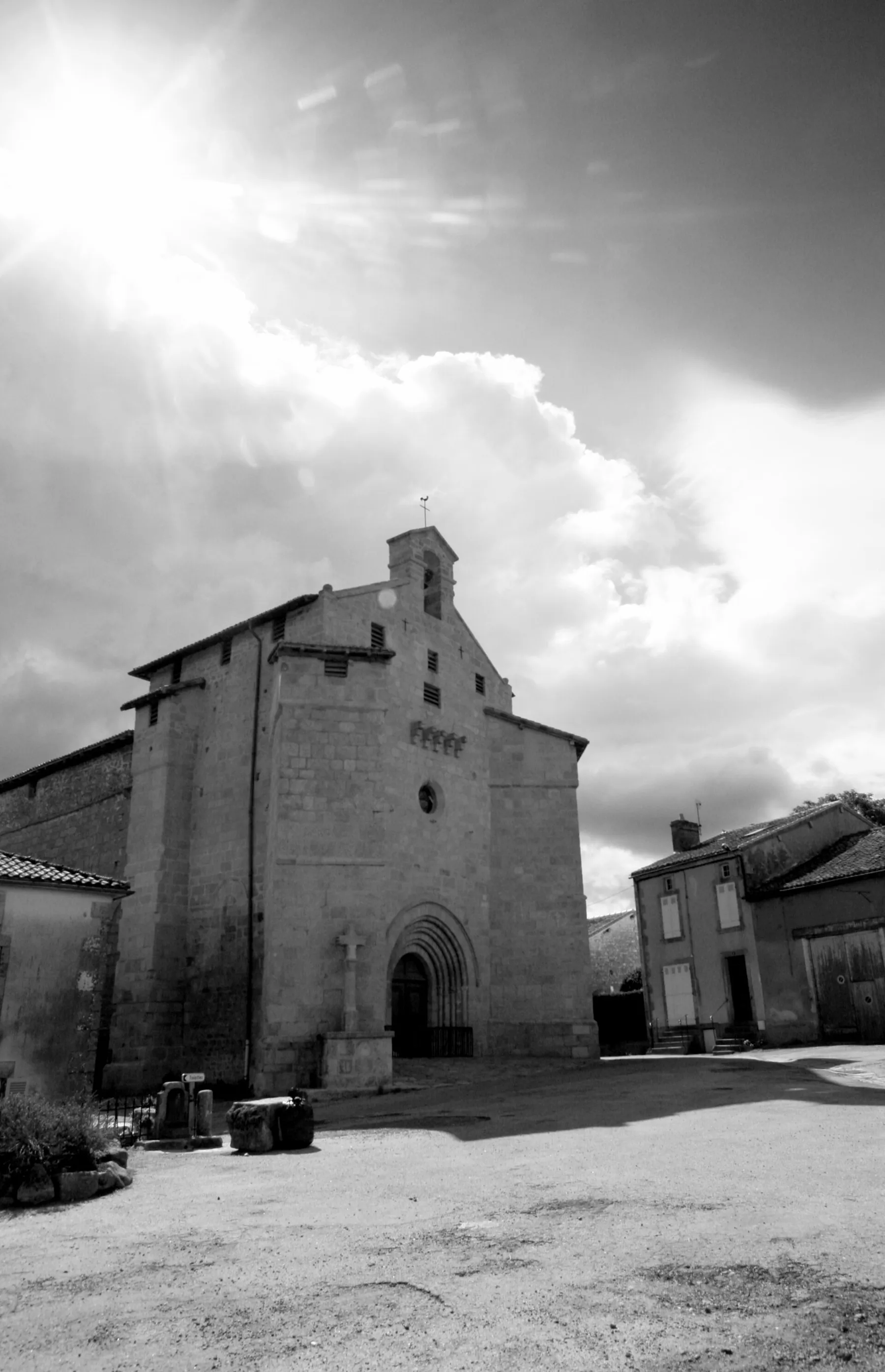 Eglise fortifiée de Blond, Haute-Vienne, France
