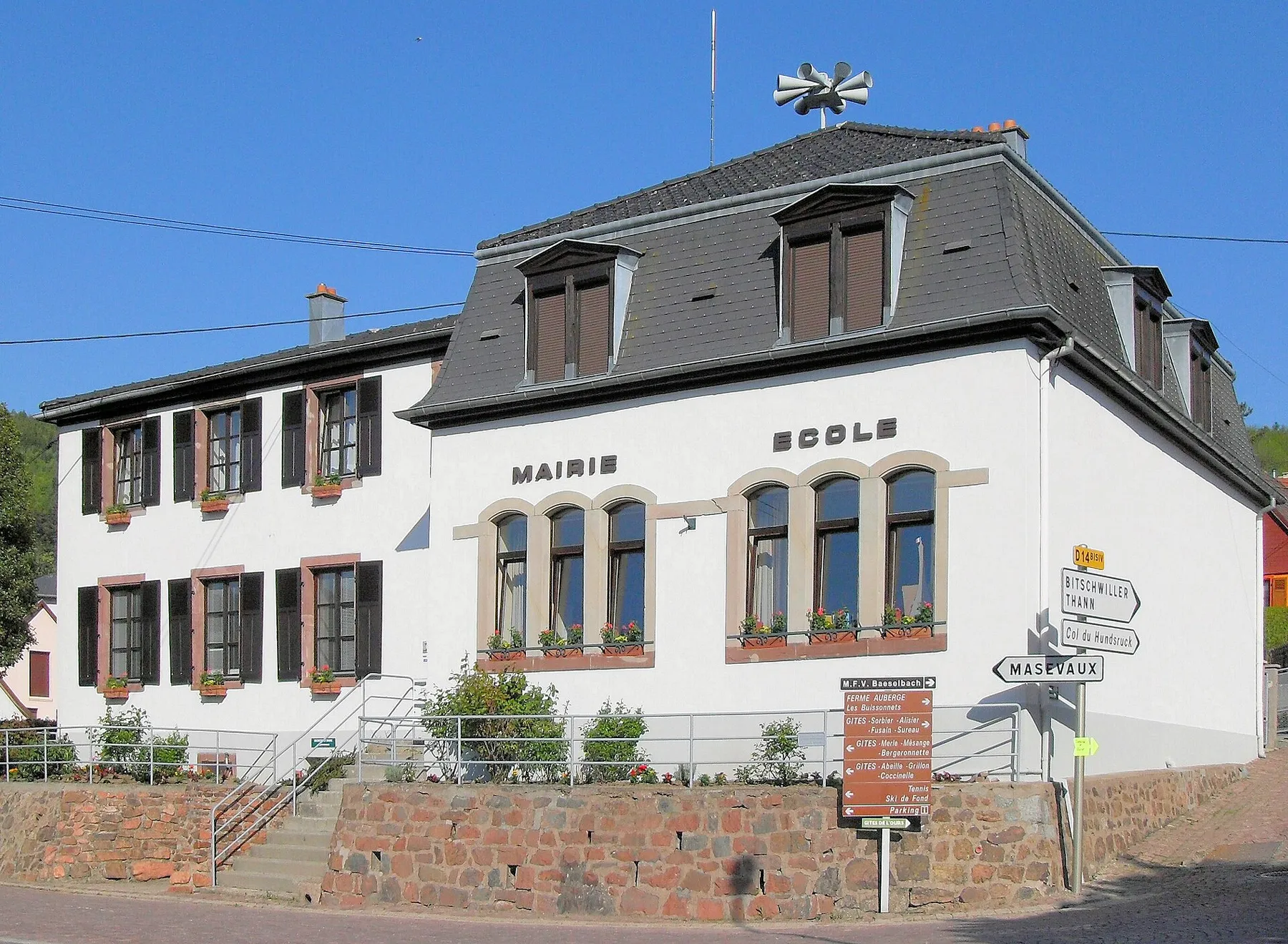 La mairie-école de Bourbach-le-Haut