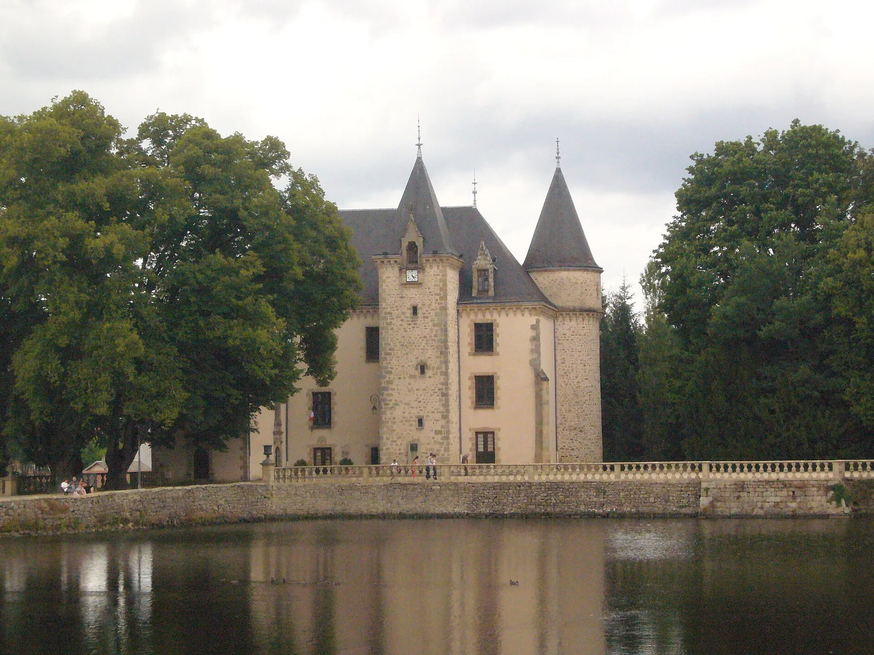 Le château de Nieul (Haute-Vienne, France)