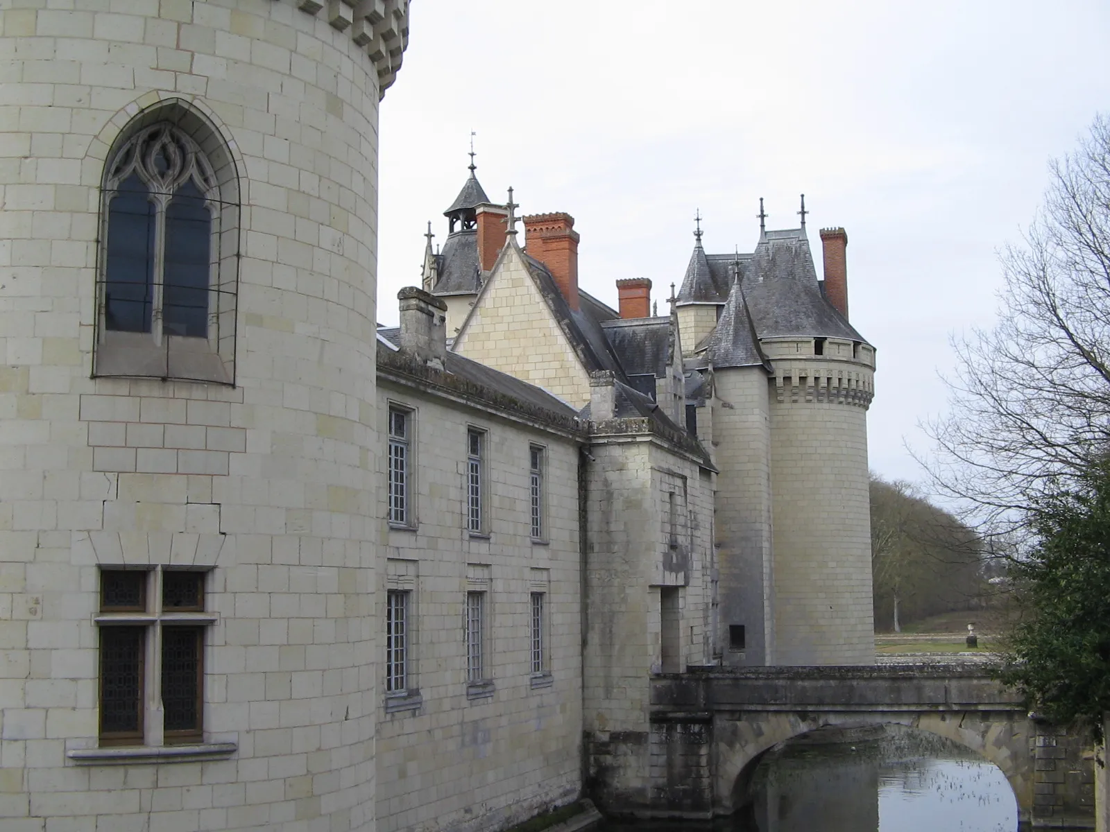 Le château de Dissay en avril 2010
