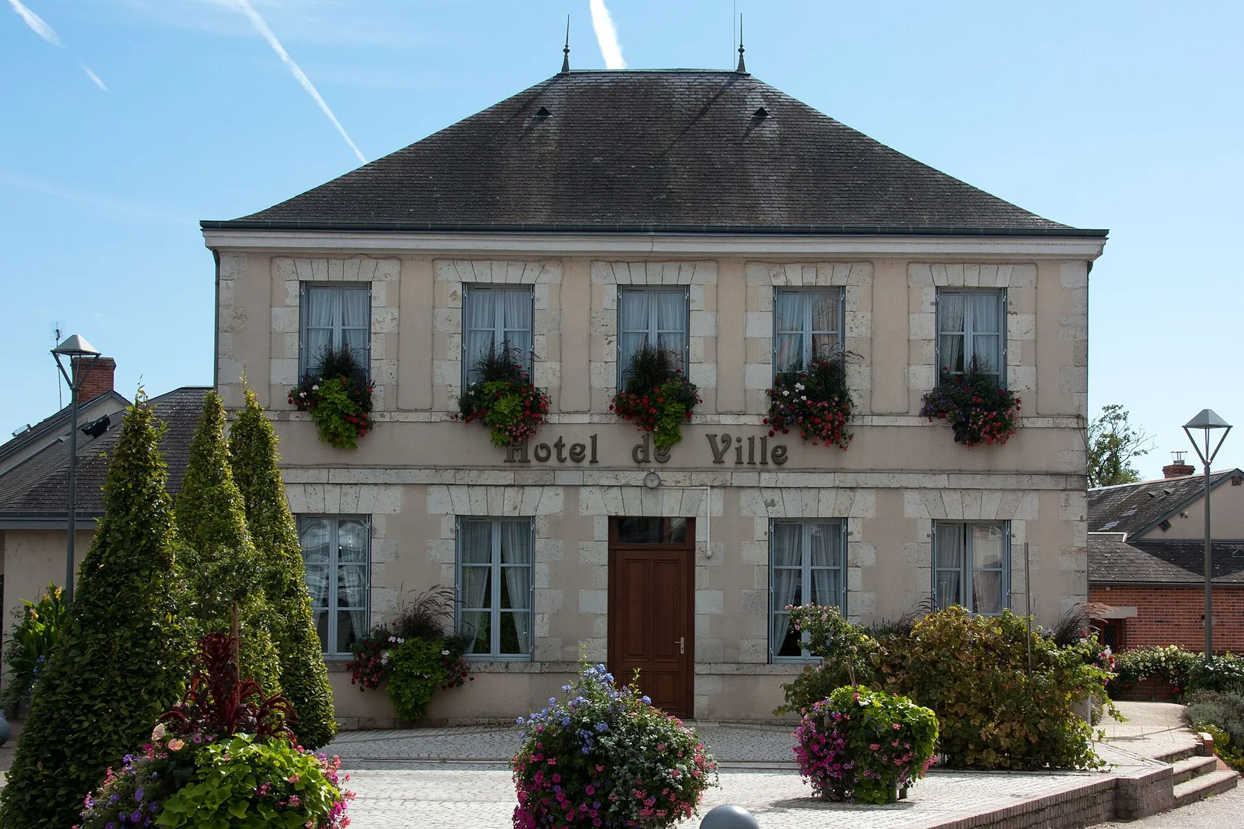 Mairie de Coullons, Coullons, Loiret, France