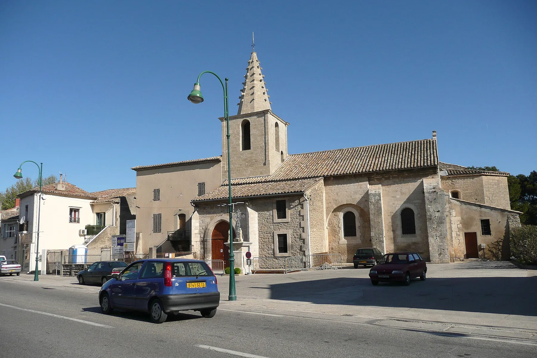 Eglise à Sénas.