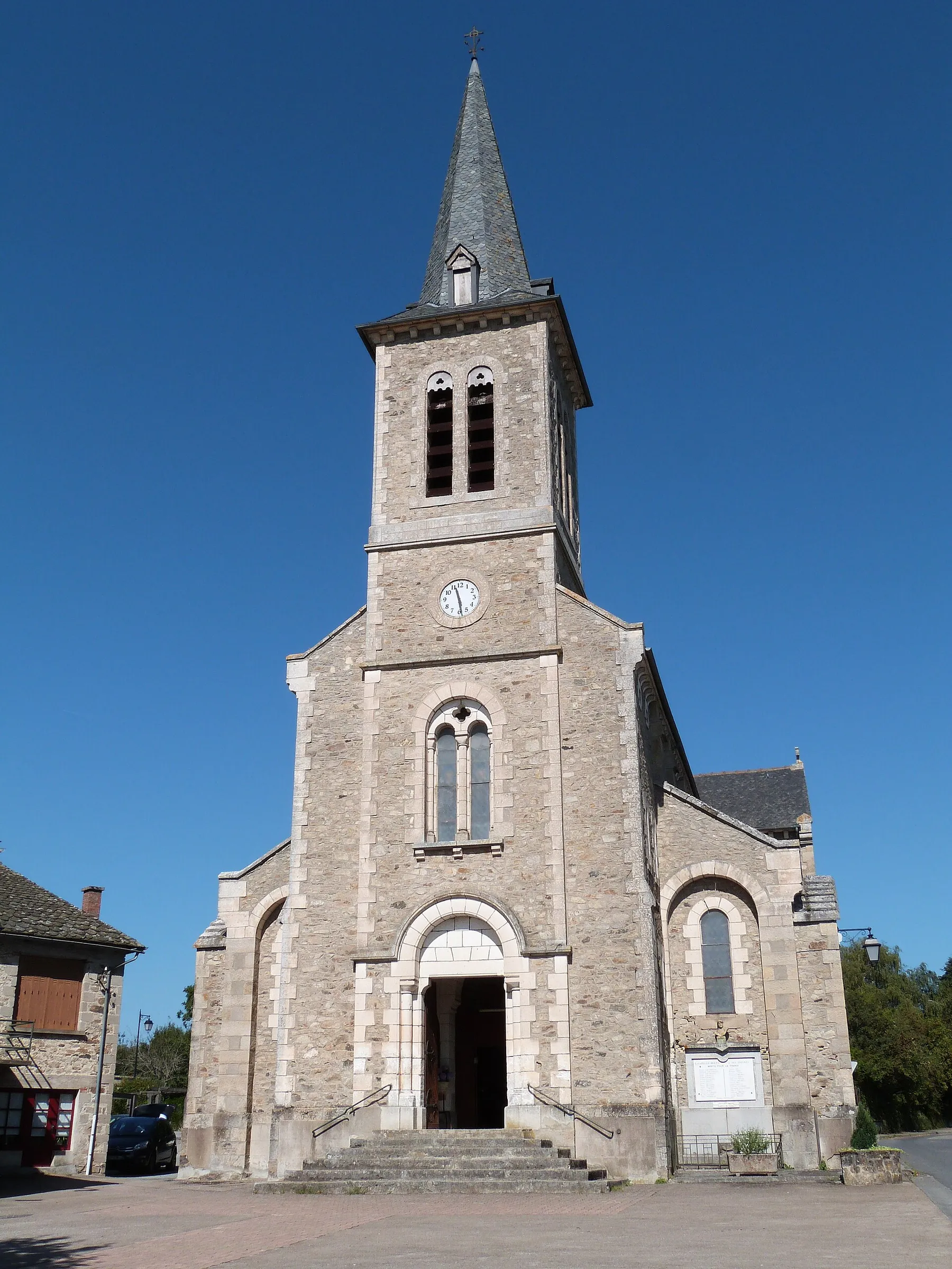Façade de l'église Saint-Jérôme de La Capelle-Bleys