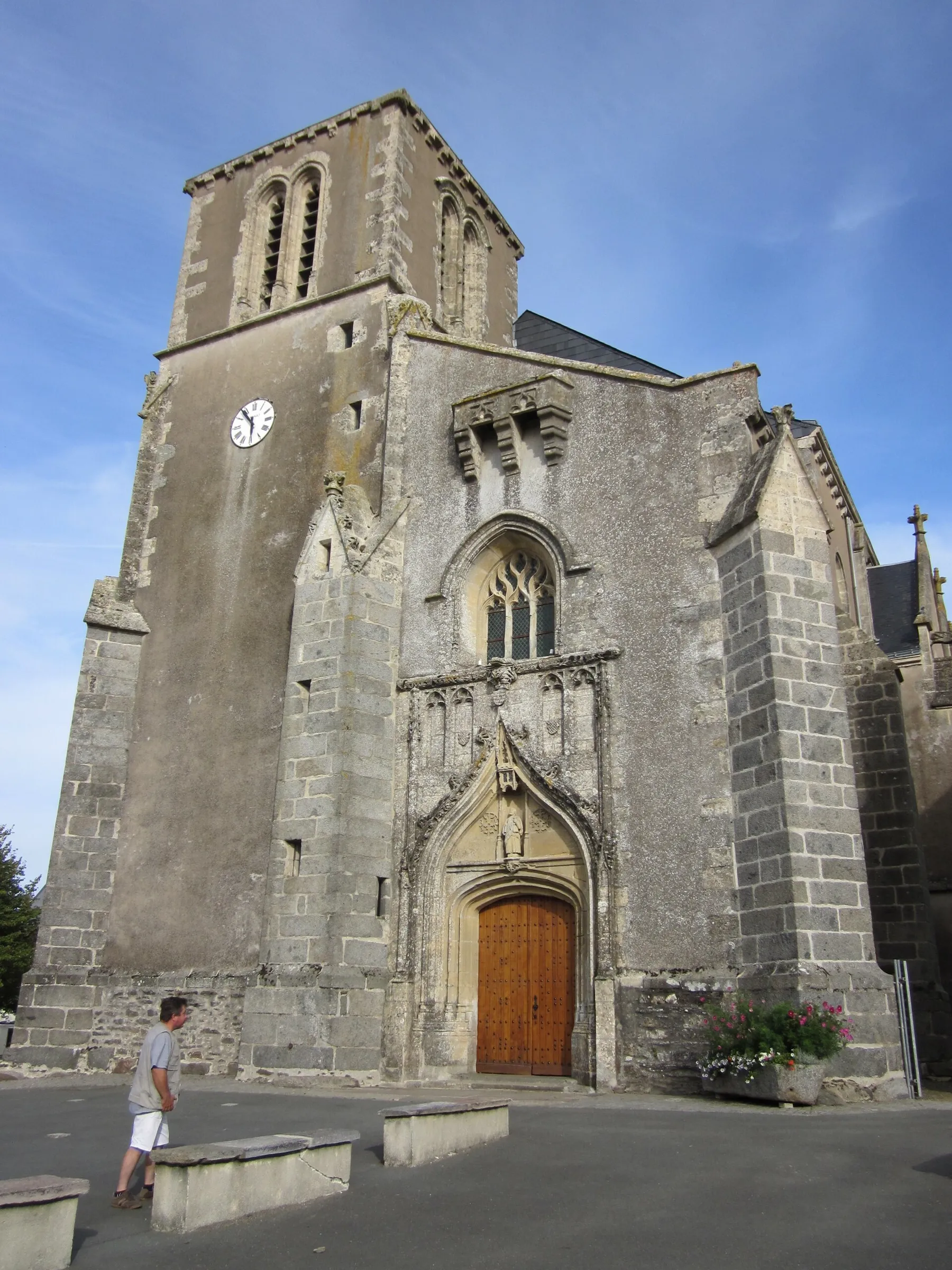 Église Saint-Pierre. Commune de Saint-Pierre-du-Chemin, en Vendée.