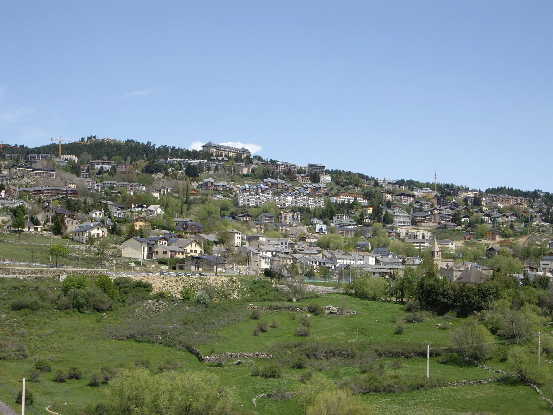 Vue de Font-Romeu-Odeillo-Via (Pyrénées-Orientales, France).