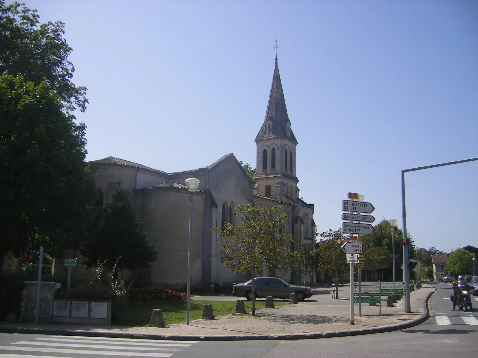 Hostens
