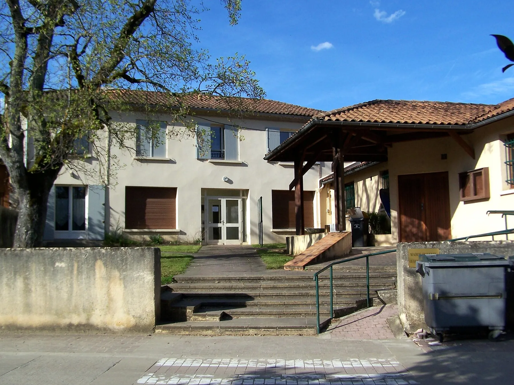 Town hall of Ladaux (Gironde, France)