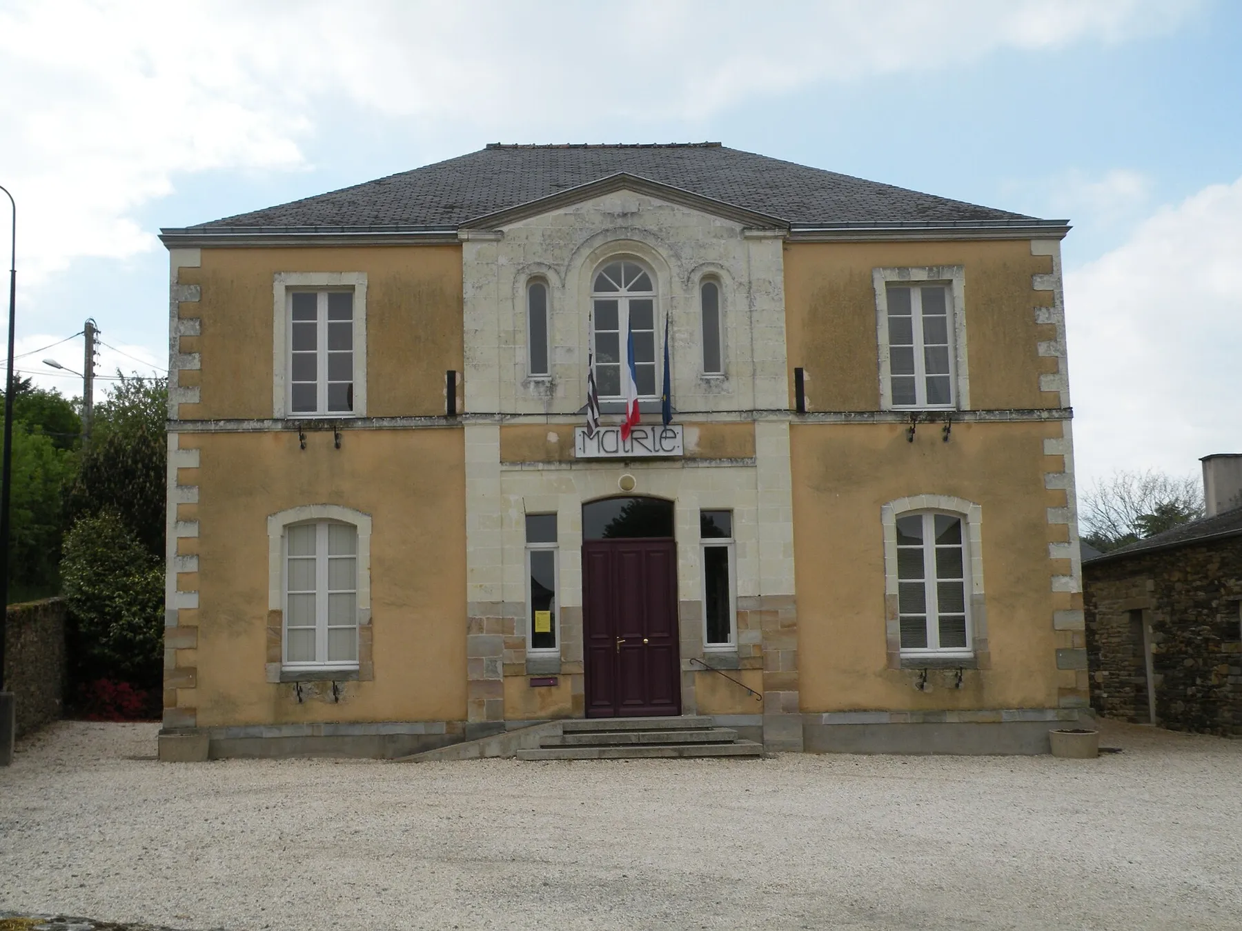 Town hall of Langon.