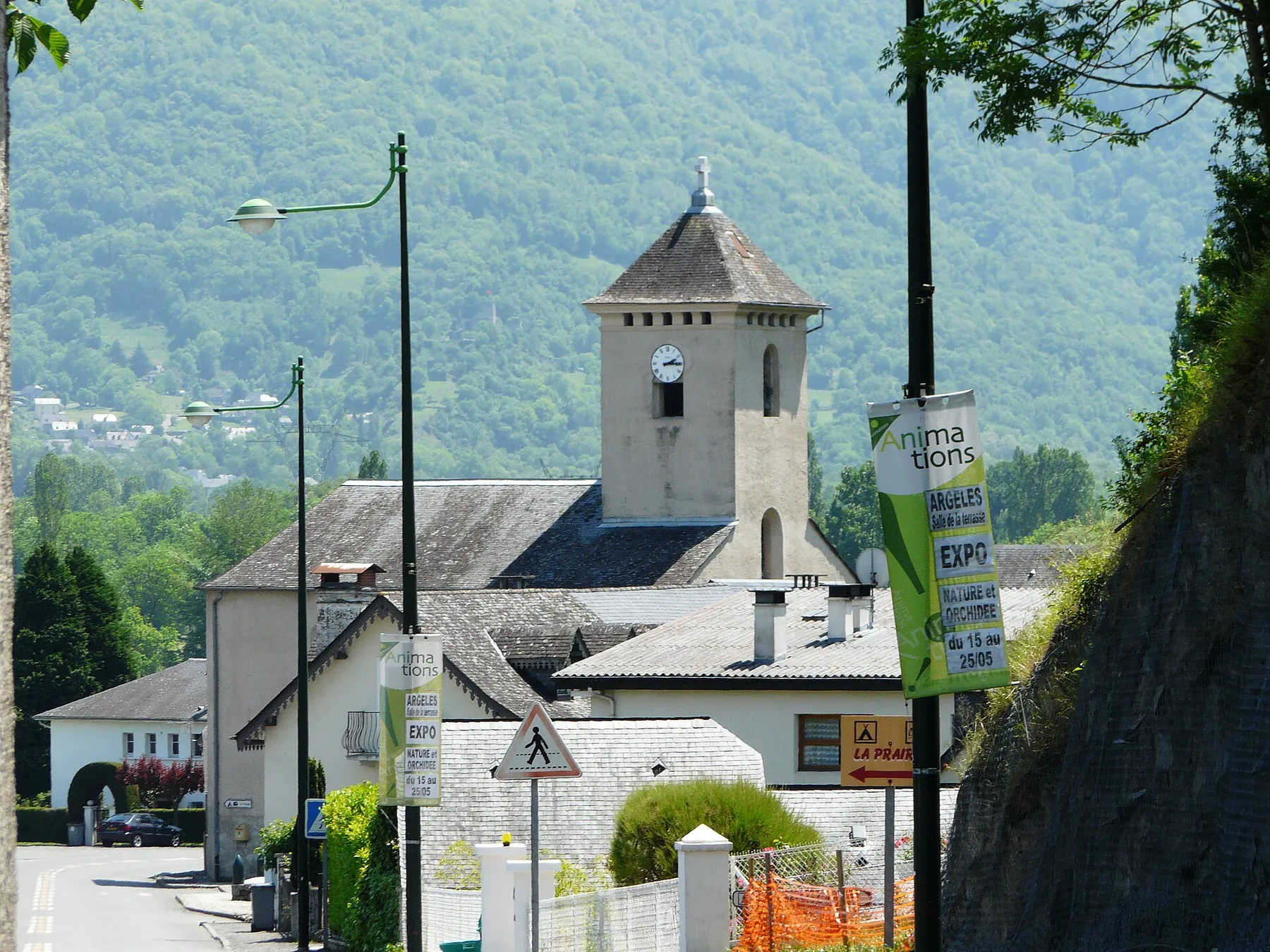 L'église Saint-Laurent de Lau, Lau-Balagnas, Hautes-Pyrénées, France.