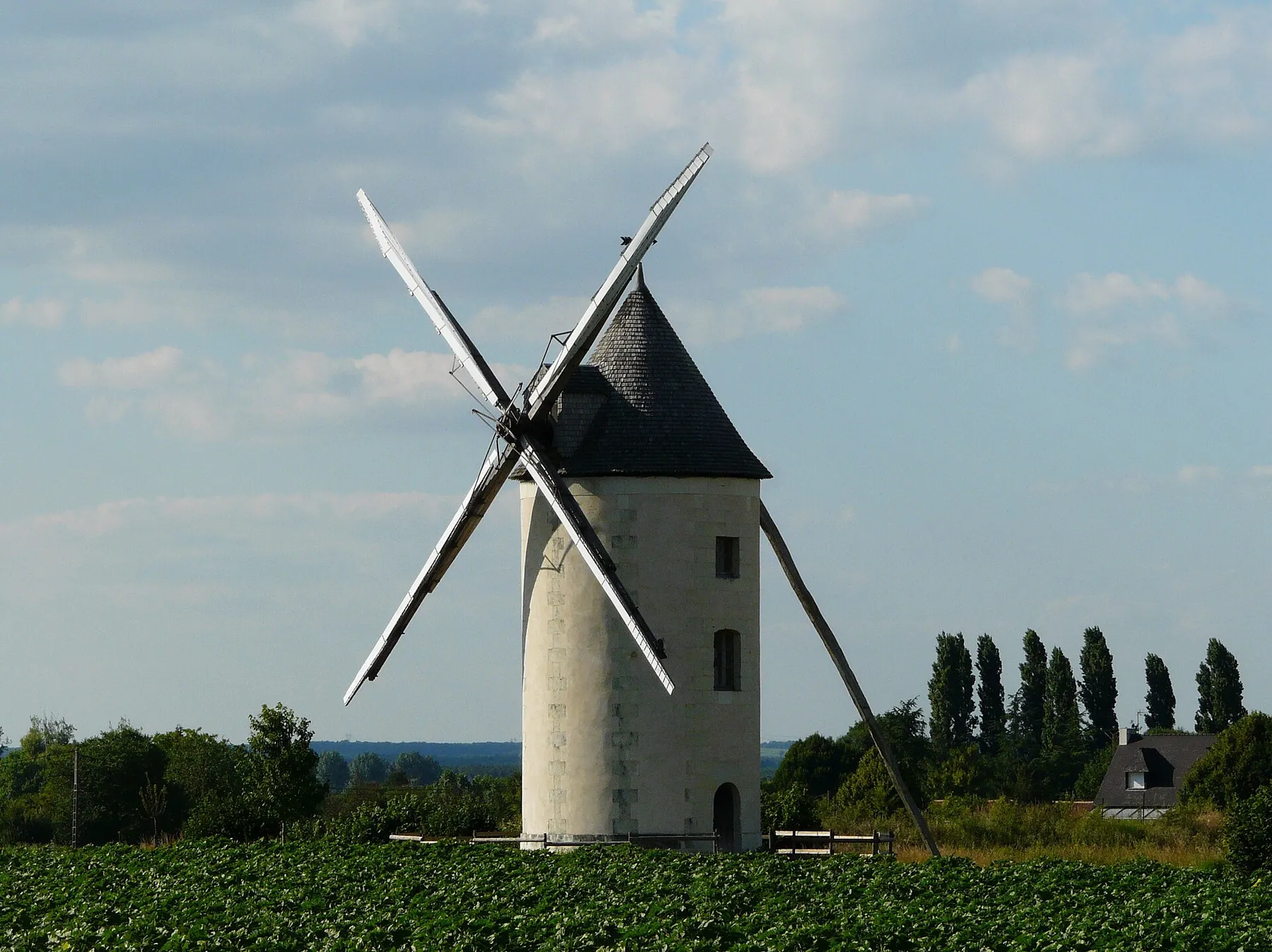 Moulin à vent du gué Sainte-Marie, Les Trois-Moutiers, Vienne, France