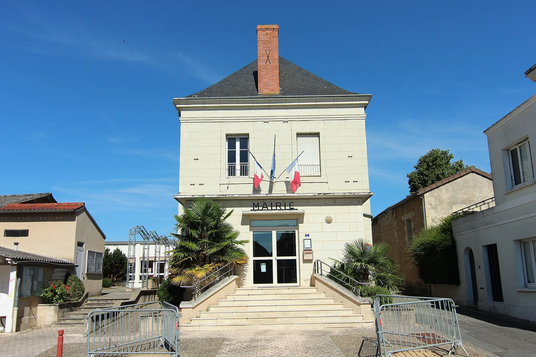 This picture as been uploaded as part of L'Été des régions Wikipédia.