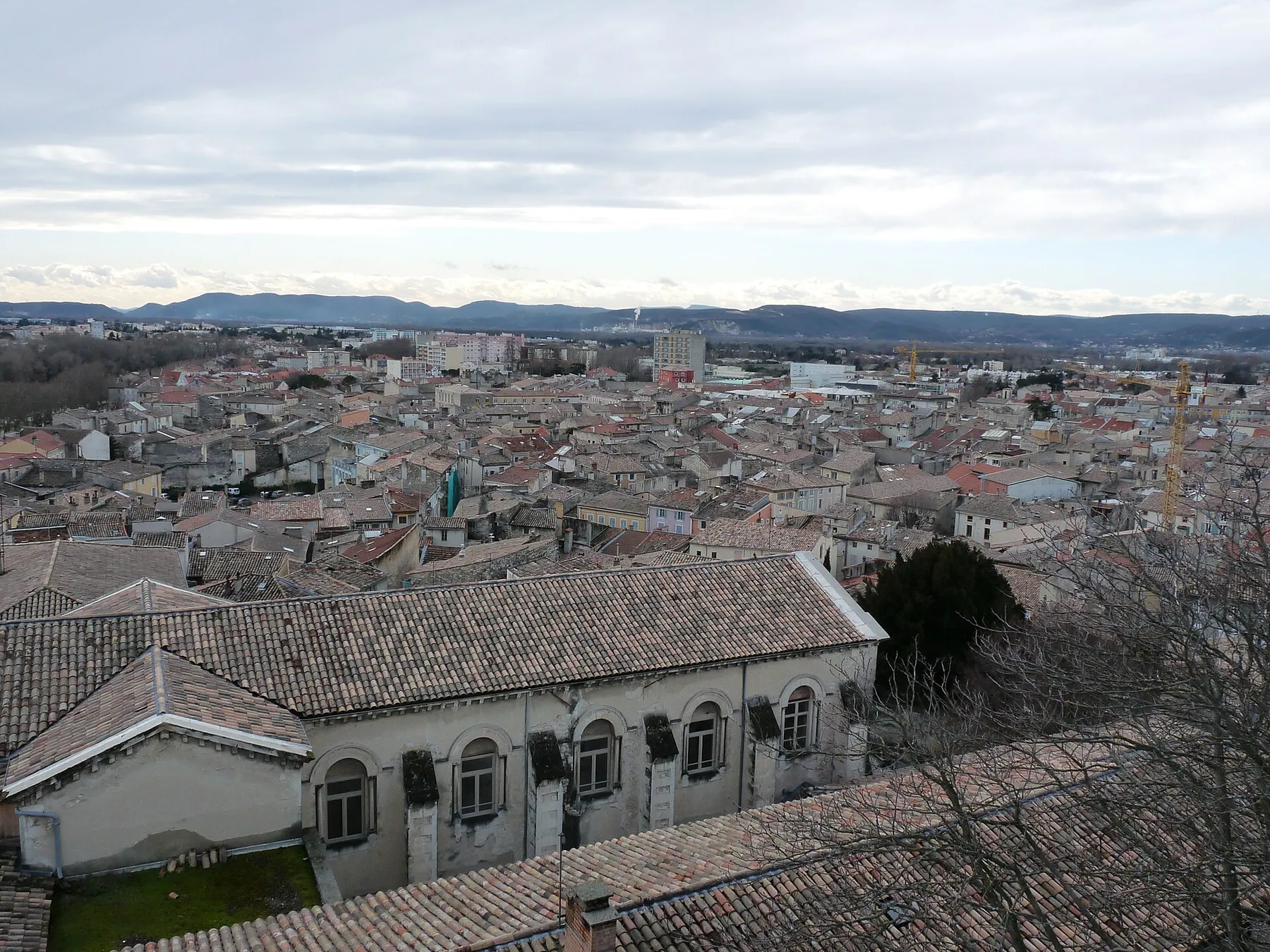 Montélimar, vue du rempart du château des Adhémar vers le sud ouest