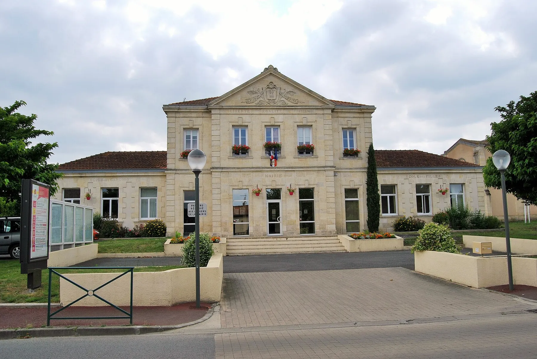 Montussan Mairie