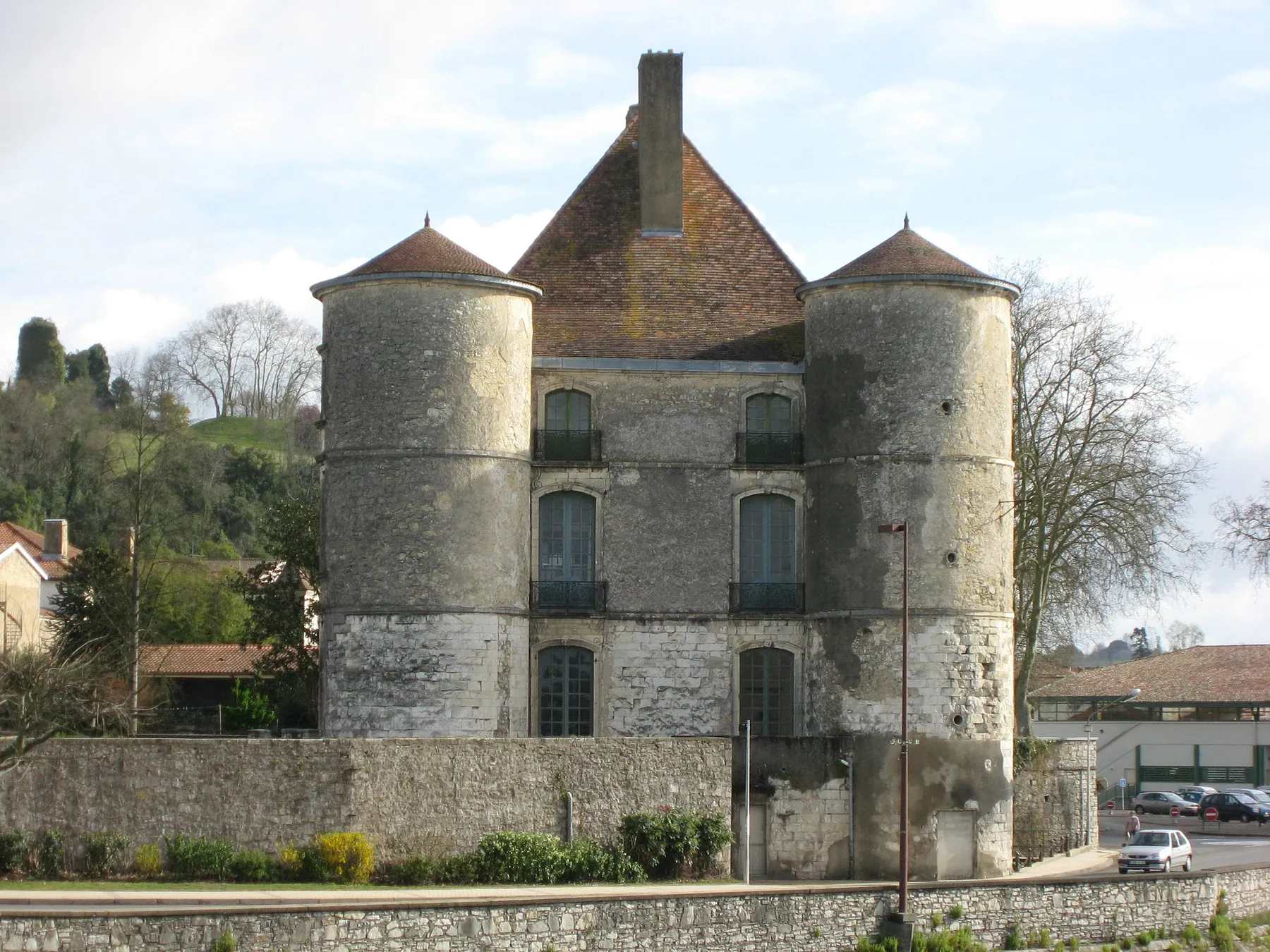 Château de Montréal, Peyrehorade (Landes)(Pyrénées-Atlantiques) (Pyrénées).
