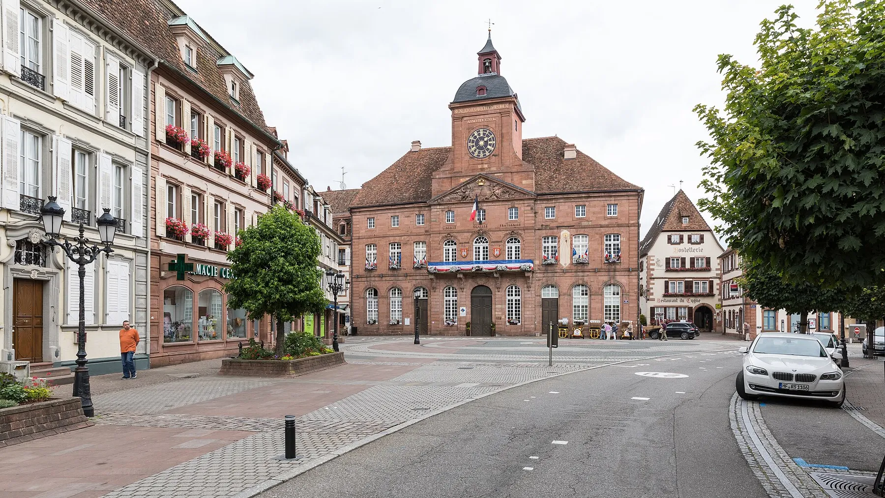 Place of the Republic, Town Hall and Restaurant "du Cygne" in Wissembourg, Alsace, France