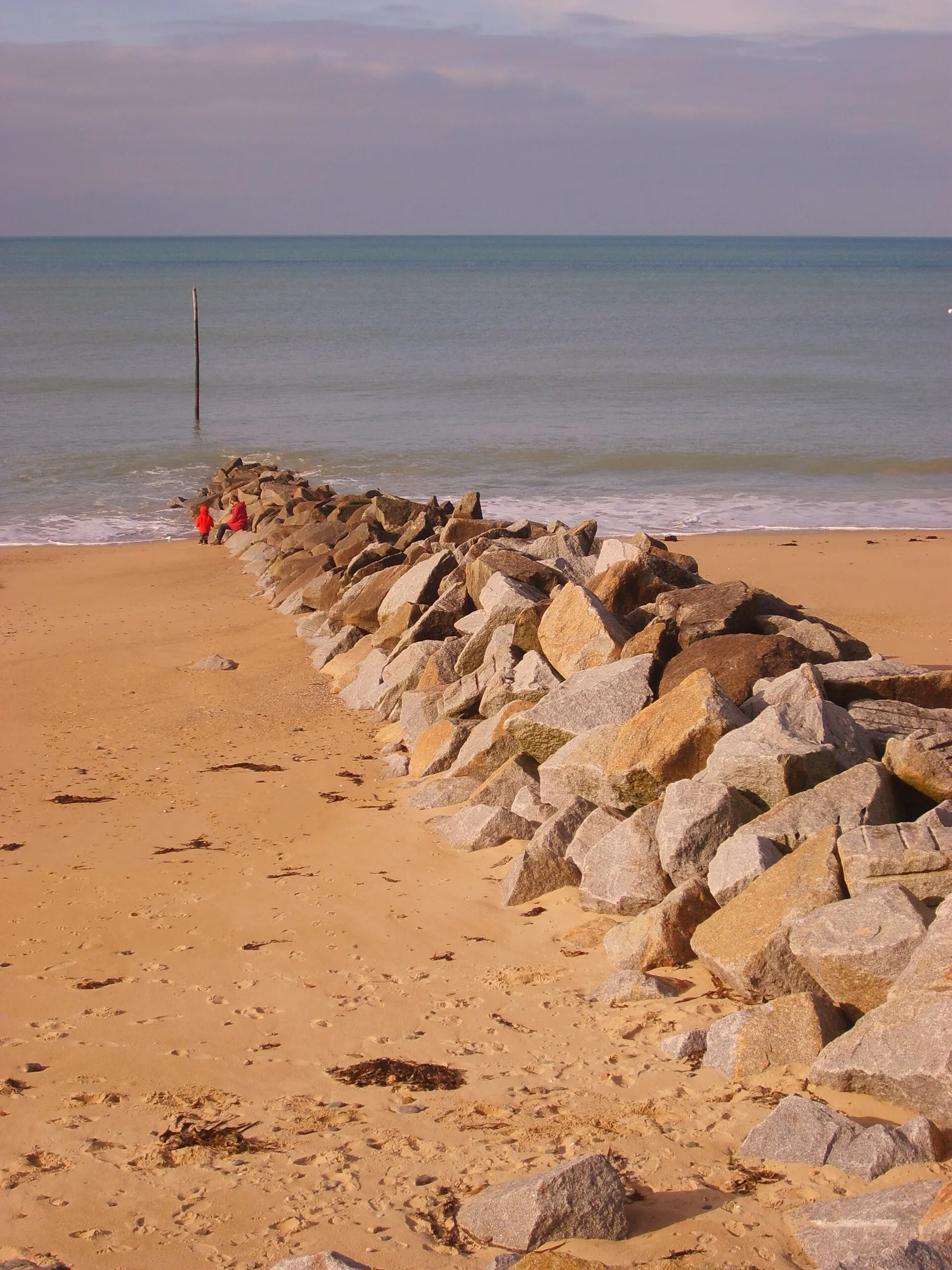 Groyne in Coutainville - Normandy