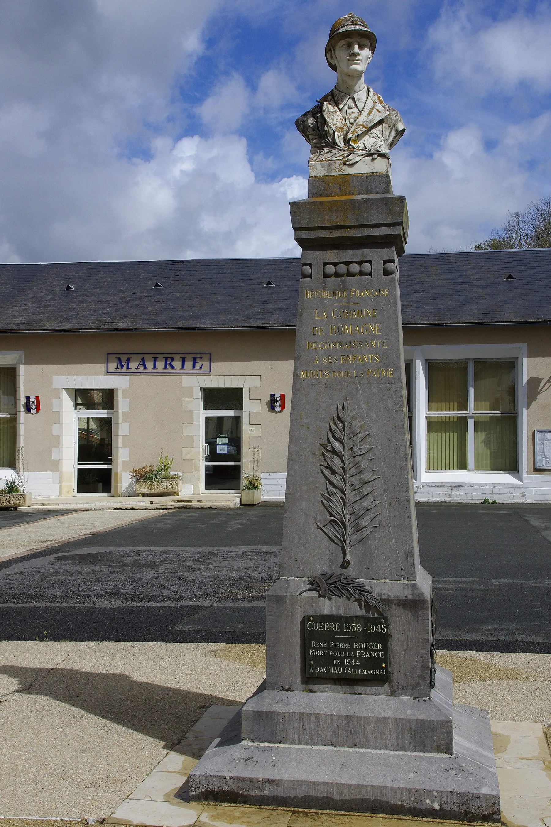 Place du 8-Mai 1945, Romagne, Vienne, France.