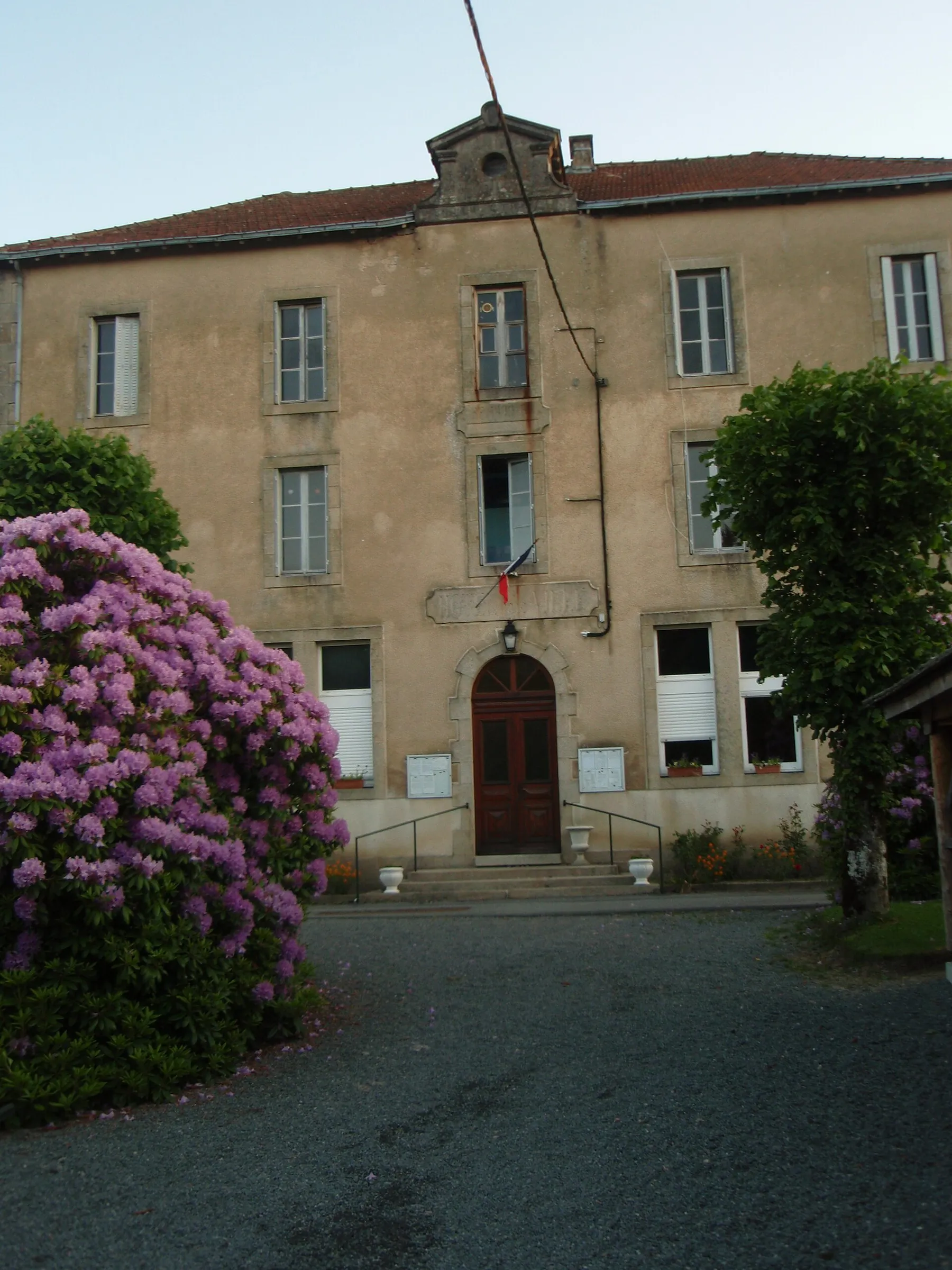 Royère-de-Vassivière Hôtel de Ville