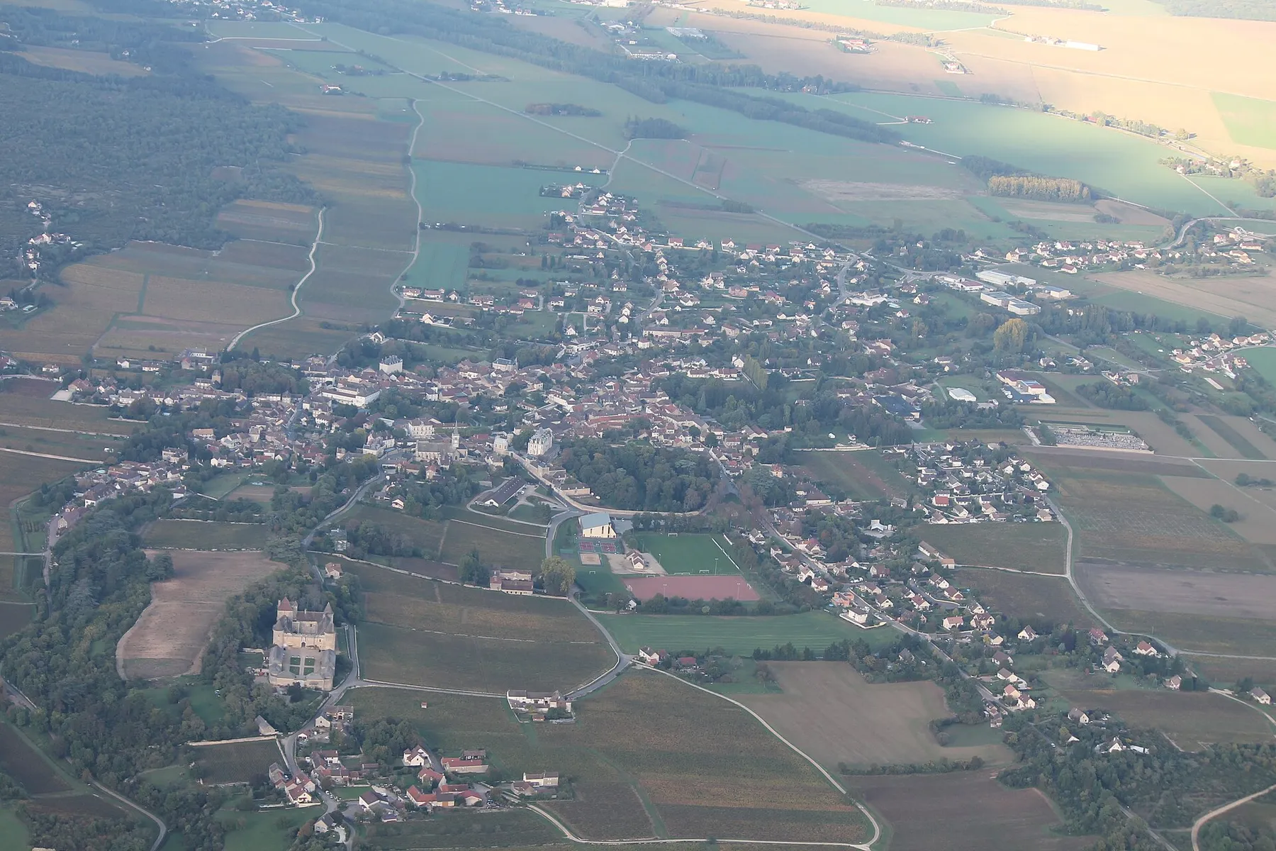 Vue de Rully et son vignoble