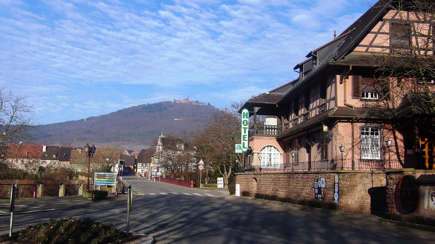 L'entrée du village de Saint-Hippolyte
