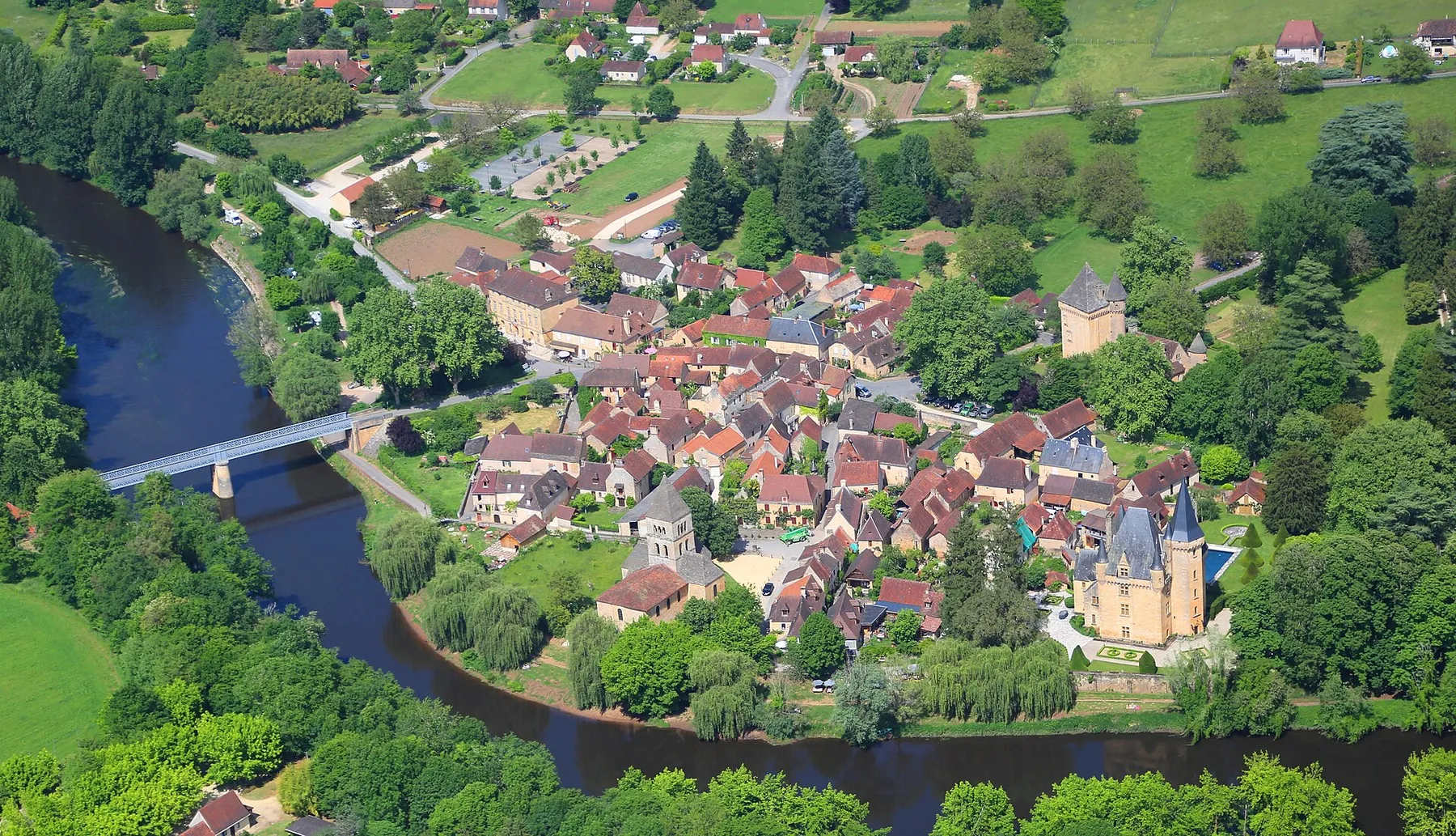 Saint Léon sur Vézère