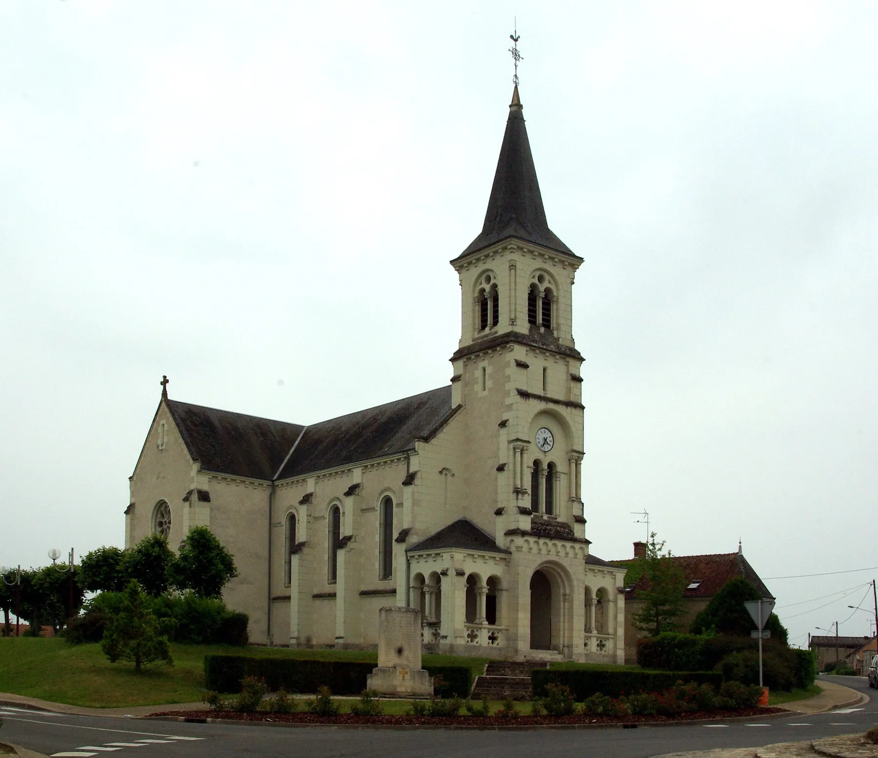Church of Varennes-sur-Fouzon