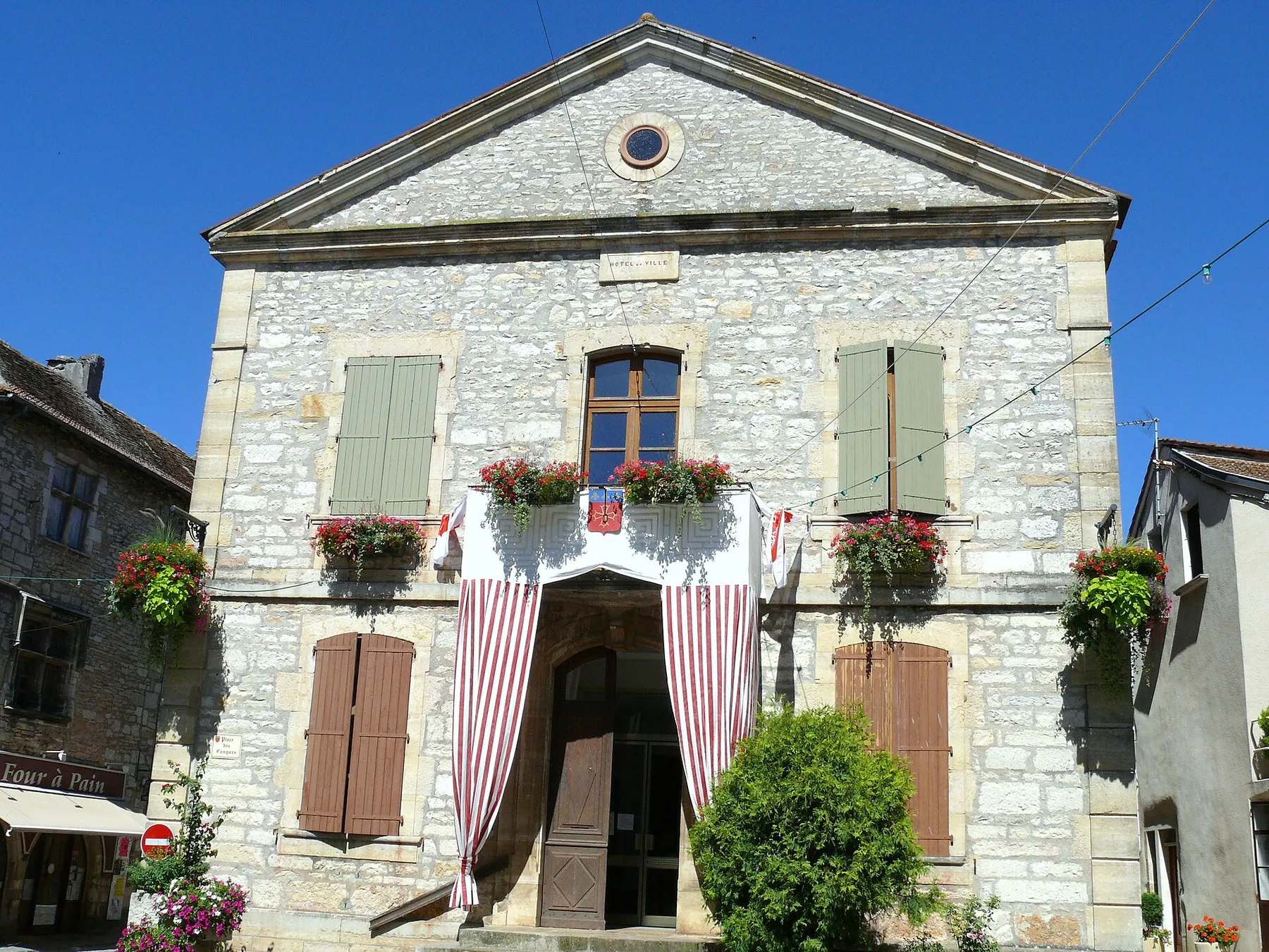 Villeneuve (Aveyron) - Hôtel de ville